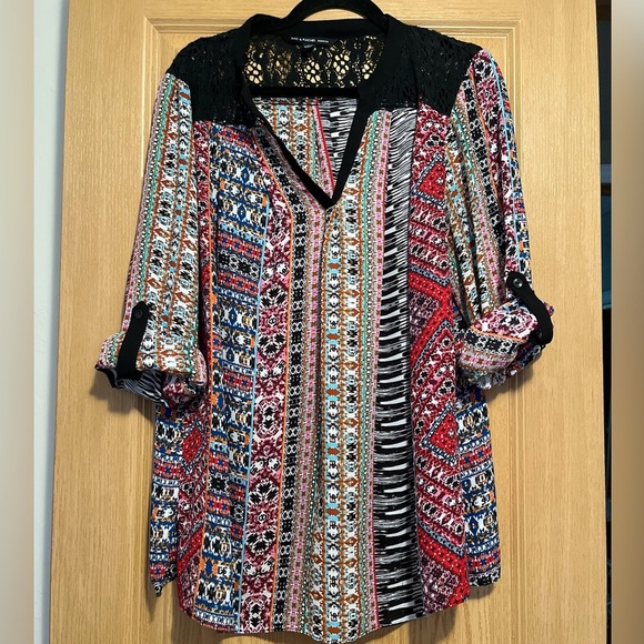 Zac & Rachel Colorful Patterned Lightweight Long Sleeve Collared Blouse - Picture 5 of 9